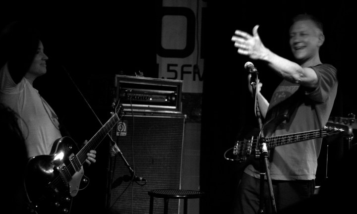 Kaye Woodward + Paul Kean of The Bats | photo chris familton