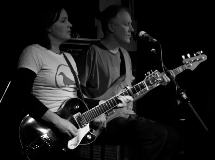 Kaye Woodward + Paul Kean of The Bats | photo chris familton