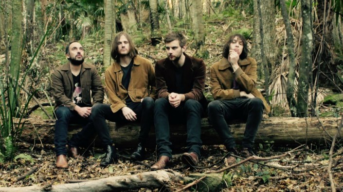 tambourine-girls-cropped