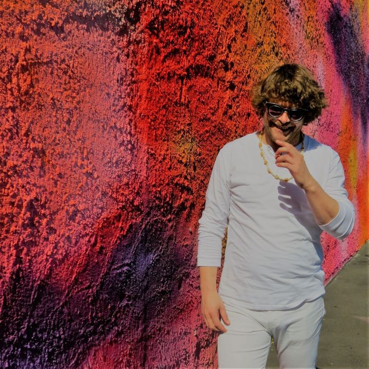 DB Wall Smile_preview