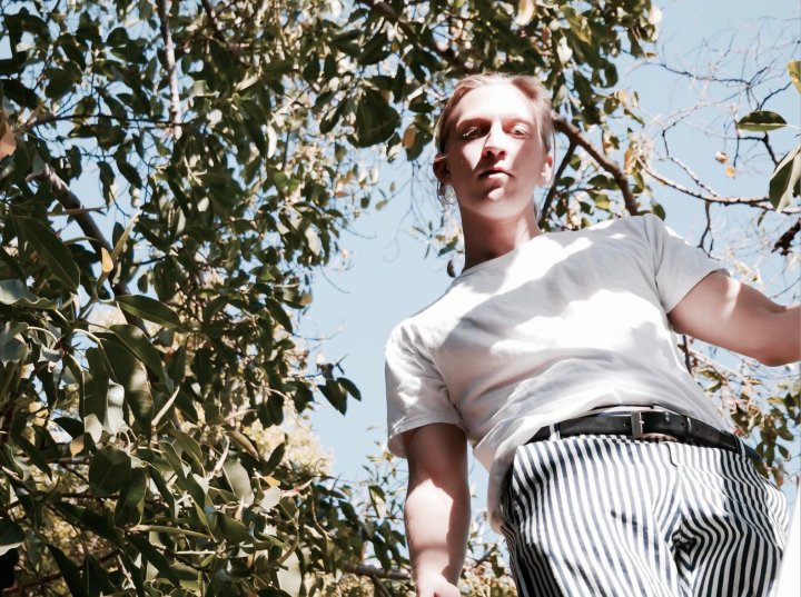 warstrings-press-2-1587096114654